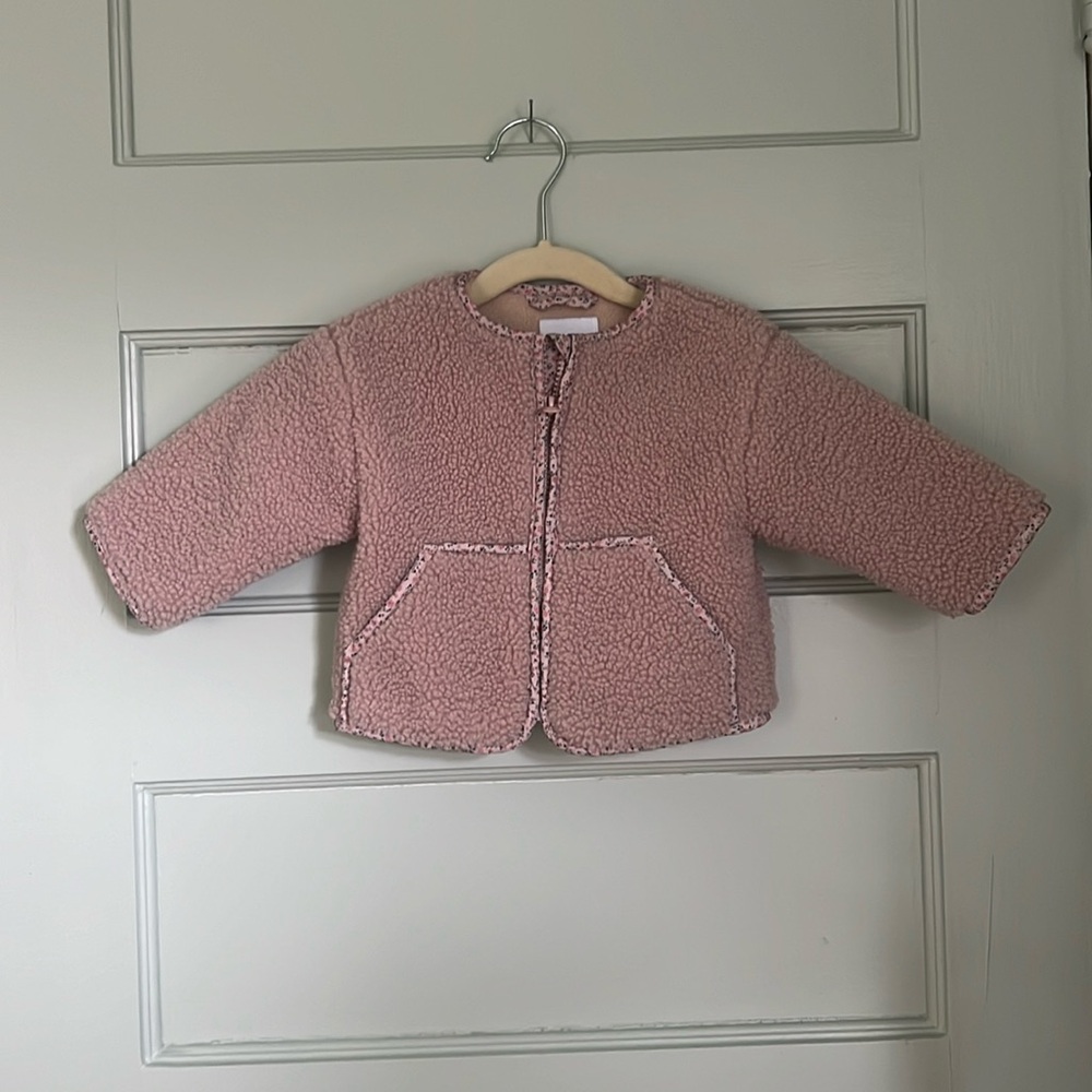 Zara Fleece pocketed bomber jacket // floral pattern detail // fleece inner